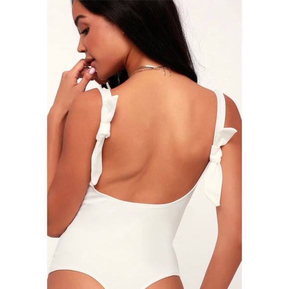 New Free People Intimately Tie Shoulder Sm 4 / 6 Ivory Open-Back Bodysuit - Picture 3 of 7